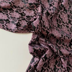 Гипюр на атласе розовый на черном 