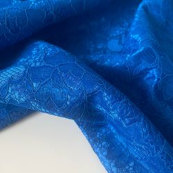 Гипюр на атласе василек 