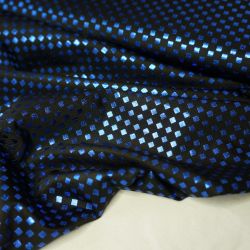 Голограма на черном фоне синий квадрат